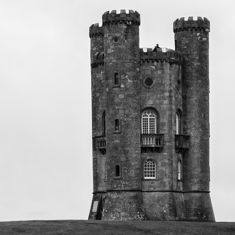 Broadway Tower, een bizarre folly vlakbij het gelijknamige dorpje in Worcestershire, Verenigd Koninkrijk.